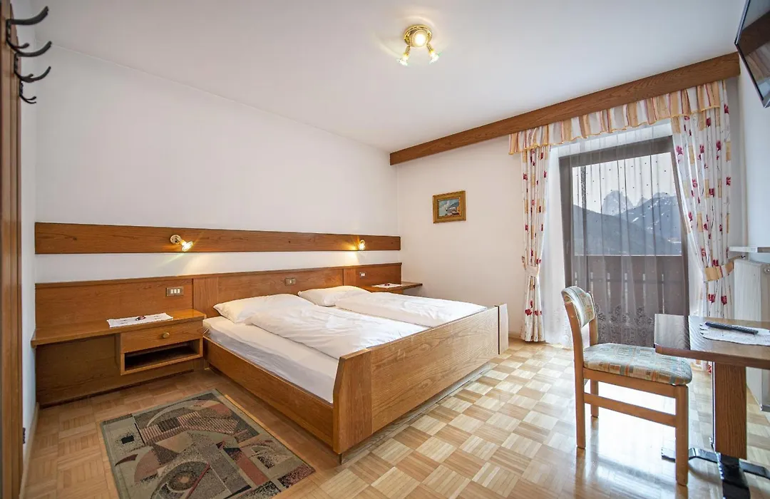 Zilli Rooms-1